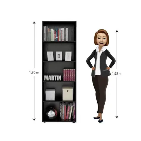 8 livros em cada prateleira