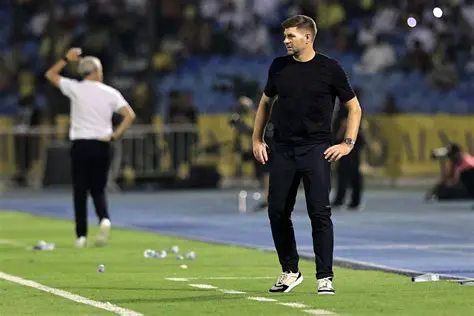 Аль-Халидж против Аль-Рияд: Анализ ключевых моментов футбольного противостояния