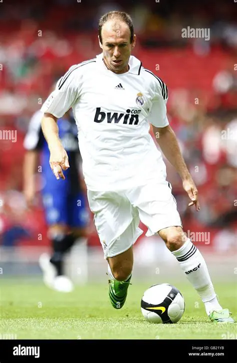 Arjen Robben: De Onnavolgbare Buitenspeler Die Het Voetbal Betoverde