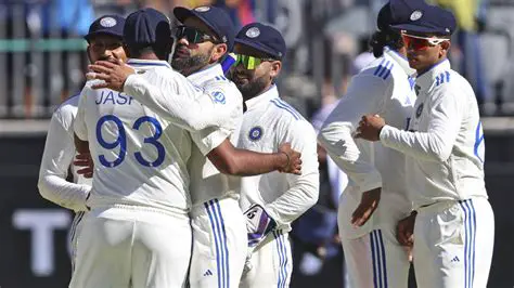 AUS vs IND: Izimbangi Zomhlaba Zokuqala Zesikrikithi Ezinkulu