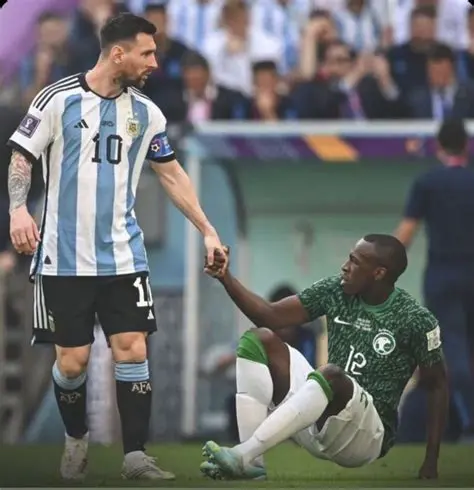 برشلونة: نظرة شاملة على تاريخ، مجد، ونجوم كرة القدم