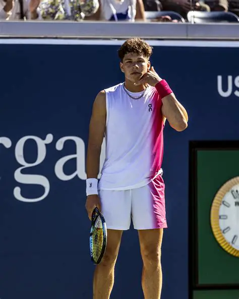 Ben Shelton: Aufstieg des jungen Tennis-Stars aus den USA