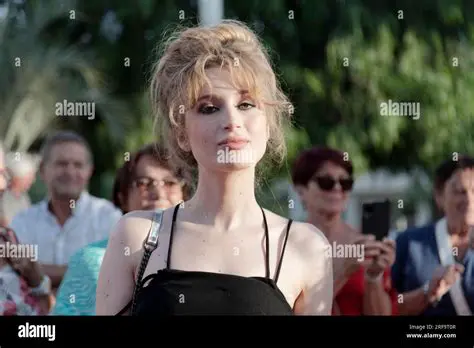 Catherine Davydzenka : Portrait d'une icône montante du cinéma français