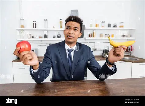 Choosing Between Apple and Banana