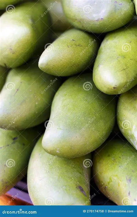 Choosing the Right Green Mangoes
