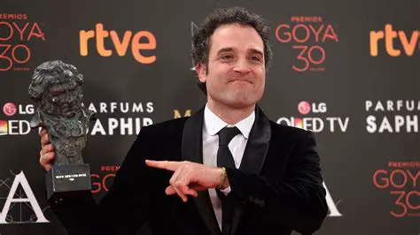 Daniel Guzmán: Un Ascenso Estelar en el Mundo del Entretenimiento y el Impacto Cultural