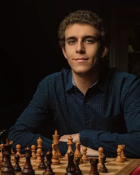 Daniel Naroditsky : L'ascension fulgurante d'un prodige des échecs