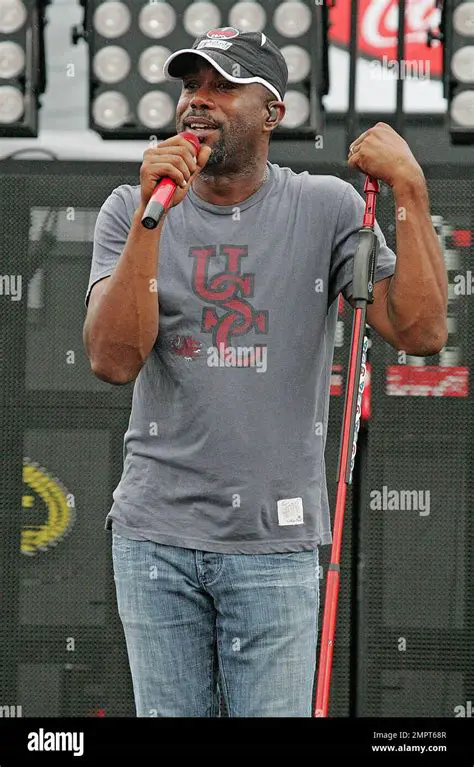 Darius Rucker: A Musical Journey from Hootie & the Blowfish to Country Stardom