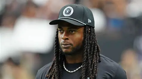 The Latest Buzz: Unraveling Davante Adams Trade Speculation in the NFL