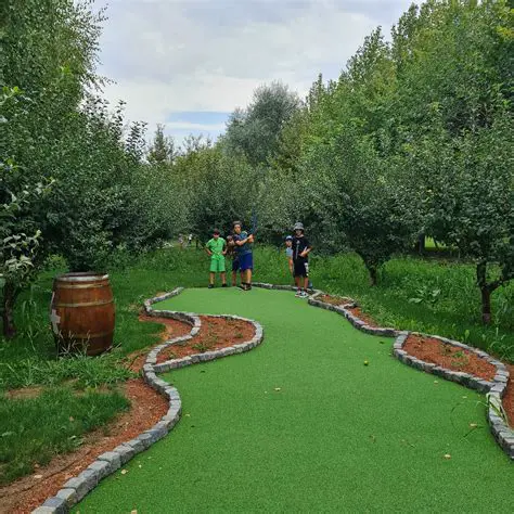 Design Your Own Miniature Golf Courses