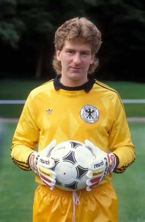 Eike Immel: Die Torwart-Legende zwischen Glanz, Herausforderungen und dem ewigen Vermächtnis