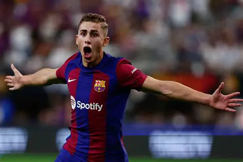 Fermin Lopez: Wschodząca Gwiazda FC Barcelona Podbija Świat Futbolu