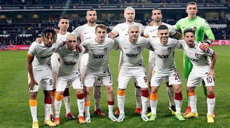Galatasaray'ın Zafer Yolu: Tarihi, Oyuncuları ve Geleceği