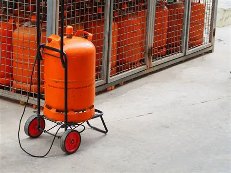 Gas cylinders and containers
