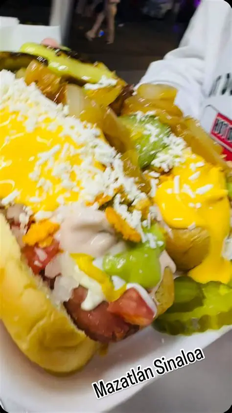 Descubre los Auténticos Hot Dogs El Charly Jr. Mazatlán: Un Sabor que Deslumbra