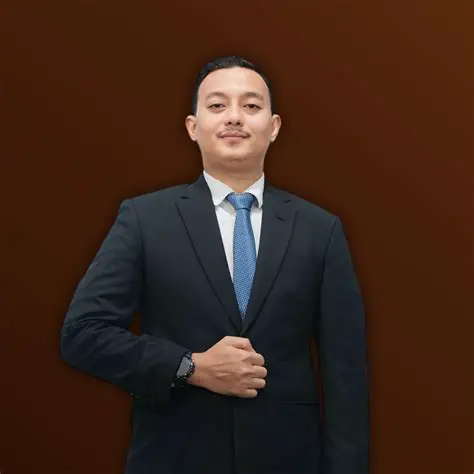 The Indispensable 'Lawyerlook Indonesia': Crafting Professional Presence in the Legal Landscape