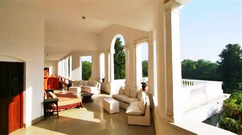A Royal Abode: Unveiling the Exquisite Interior of Saif Ali Khan's Mumbai House