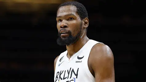 Kevin Durant: Ang Pagbangon ng Isang NBA Superstar at mga Hamon sa Kanyang Karera