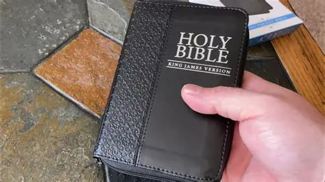 Key Features of the PocketBible NKJV