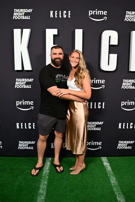 Kylie Kelce's Height: Unpacking the Stats of Jason Kelce's Wife