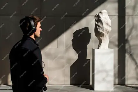 Low Lighting and Stark Shadows