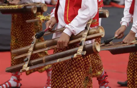 Menggunakan musik sebagai alat hiburan