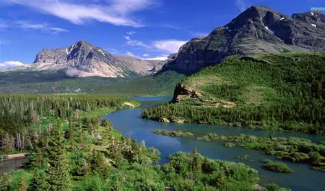 Mengunjungi Taman Nasional