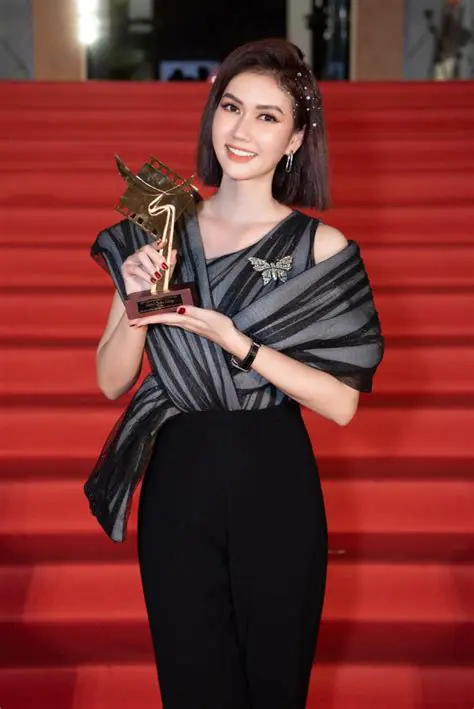 Park Bom: Hành trình Âm nhạc, Thăng trầm Sự nghiệp và Cuộc sống Hiện tại