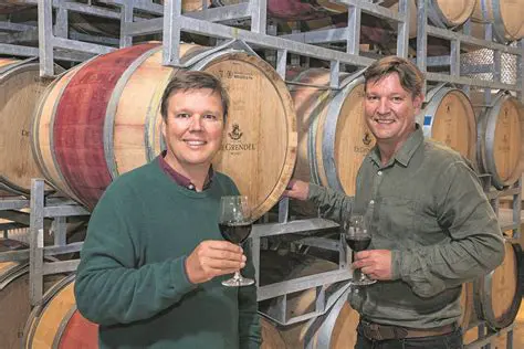 Prins Andrew: Van Koninklike Glorie tot Skandaal en Openbare Onmin