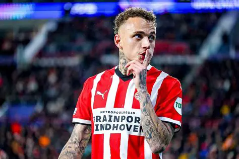 PSV Eindhoven vs Napoli: Uusimmat Uutiset, Otteluanalyysi ja Taktiset Näkemykset