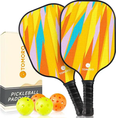 Random colored paddles and ball