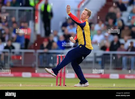 Simon Harmer: Sang Maestro Spin yang Bangkit Kembali dari Afrika Selatan