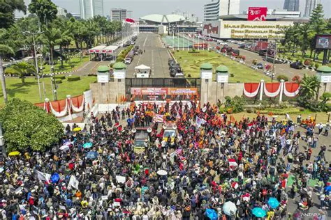Pantauan Langsung: Situasi Terkini Demo Jakarta Hari Ini di Pusat Ibu Kota