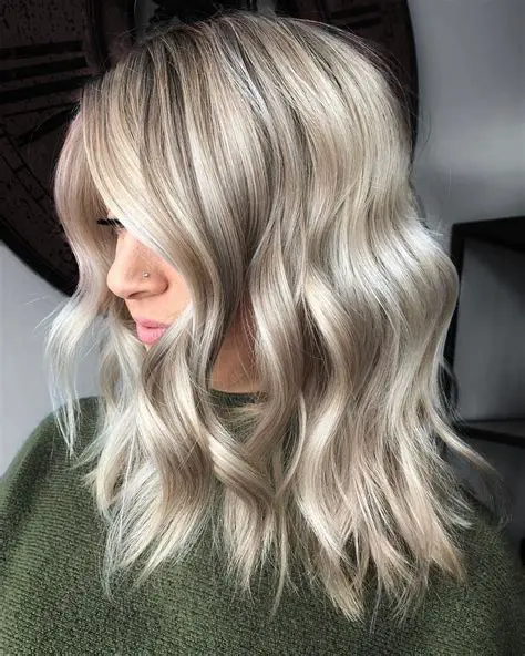 Achieve the Perfect Smokey Ash Mix: Your Guide to Ash Blonde Hair