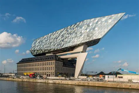 Стандарт Антверпен: Все, что Вам Нужно Знать о Знаменитом Символе