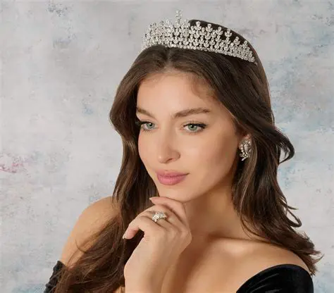 The Enduring Allure of Smokey Eyes: A Timeless Beauty Trend and How to Master It