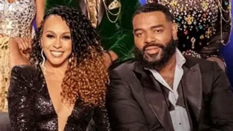 The Relationship Between Joi and Her Users