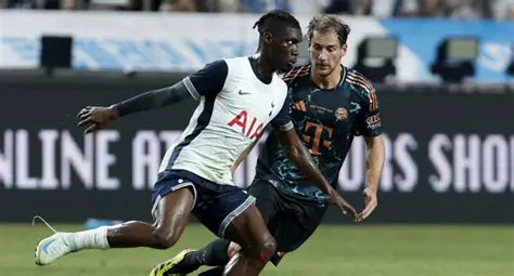 Tottenham Hotspur: Ambitna Droga do Chwały i Wyzwania Współczesnego Futbolu