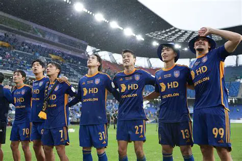 Ulsan Hyundai vs Sanfrecce: Cuộc Đối Đầu Nảy Lửa Tại AFC Champions League