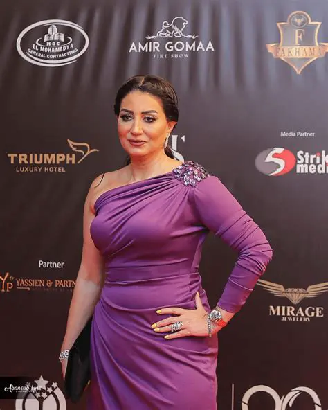 وفاء عامر: مسيرة فنانة محنكة رسمت ملامح الدراما المصرية