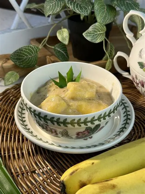 Warintil Kolak Pisang: The Authentic Taste of Indonesian Sweet Banana Delight