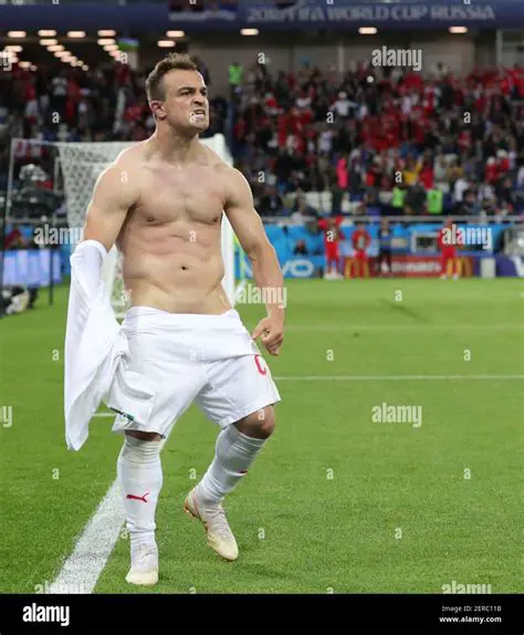 Xherdan Shaqiri : L'Explosif Magicien Suisse du Football Mondial