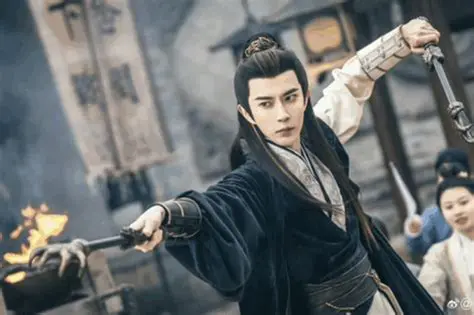 从《万物生长》到《与凤行》：解读演员于朦胧的演艺之路与未来展望