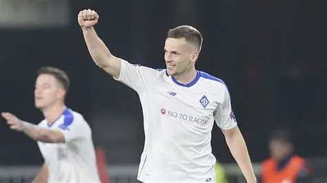 Zorza Ługańsk kontra Dynamo Kijów: Emocje sięgają zenitu w ukraińskiej Ekstraklasie!